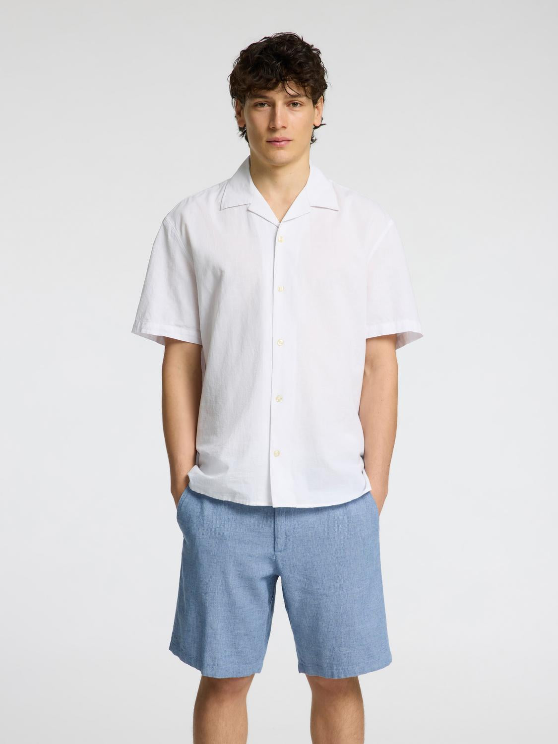 model_shot-front_full